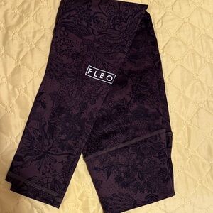 Fleo Brown Leggings with Black Floral Design